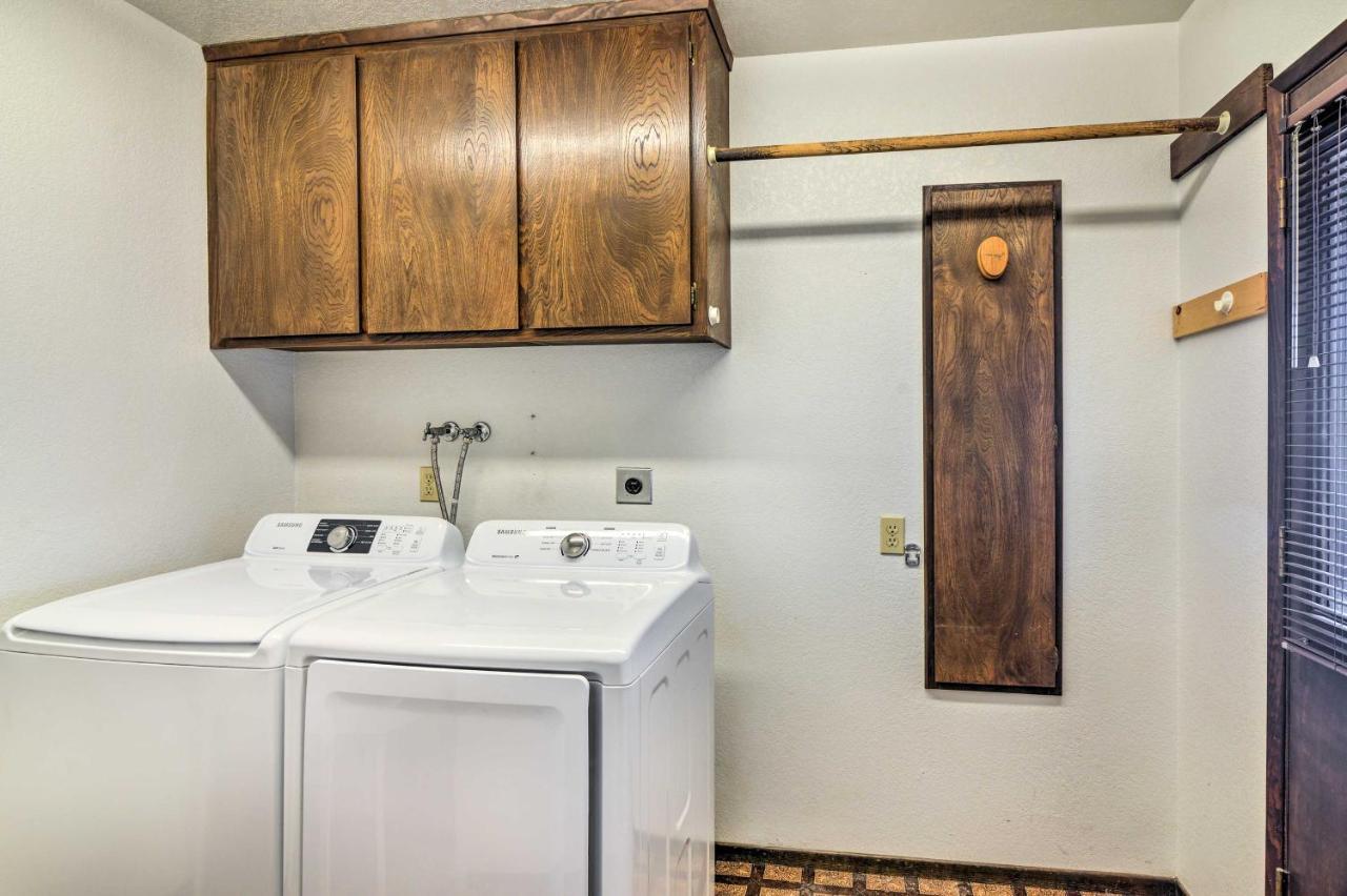 Bullhead City Home With Private Pool, Hot Tub And View Exteriör bild
